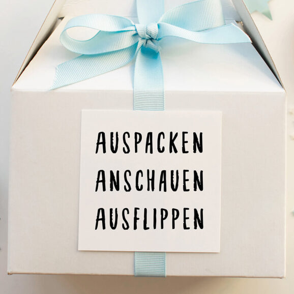 s115-auspacken-newstamps-webshop-stempel-geschenkbox